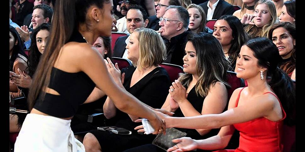 ariana grande dethrones selena gomez as most followed women on instagram - most followed women on instagram